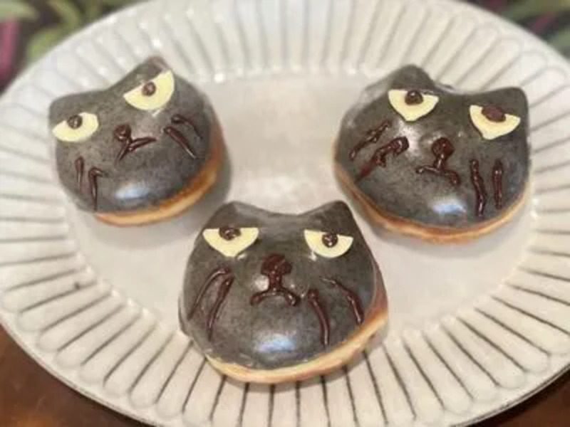 くまちゃんベーグルやマヌルネコどーなつなど陸のいきものモチーフ商品