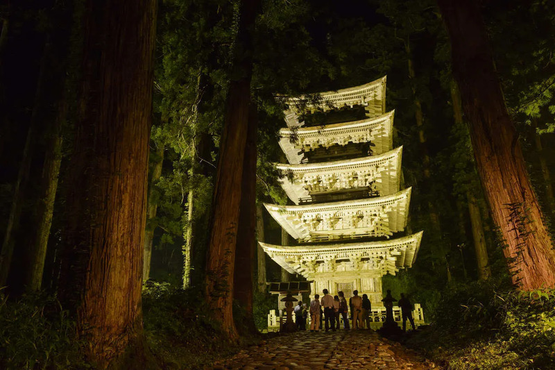 羽黒山五重塔