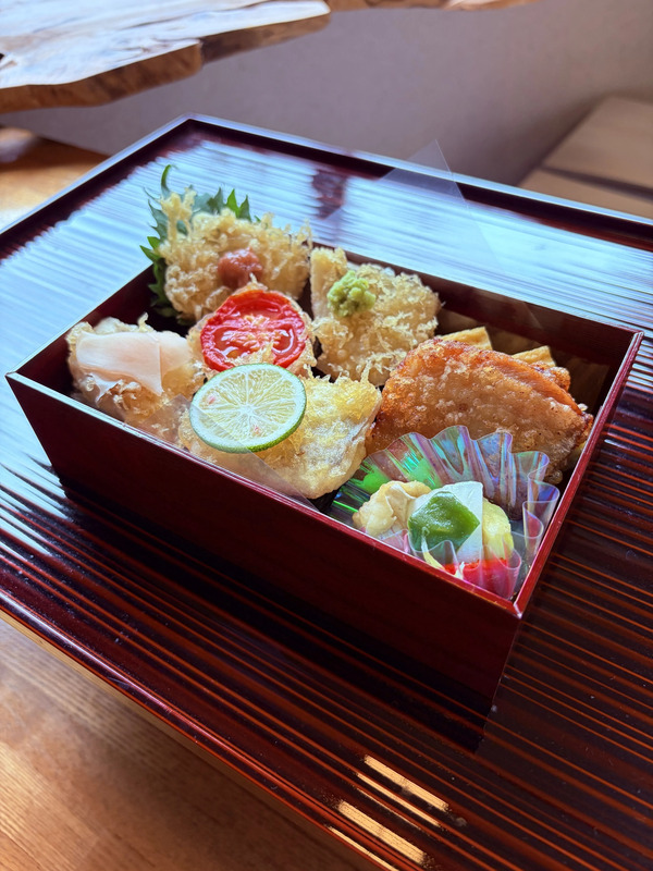 鯵の天むす弁当