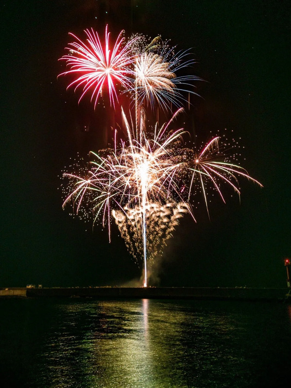 連夜の花火