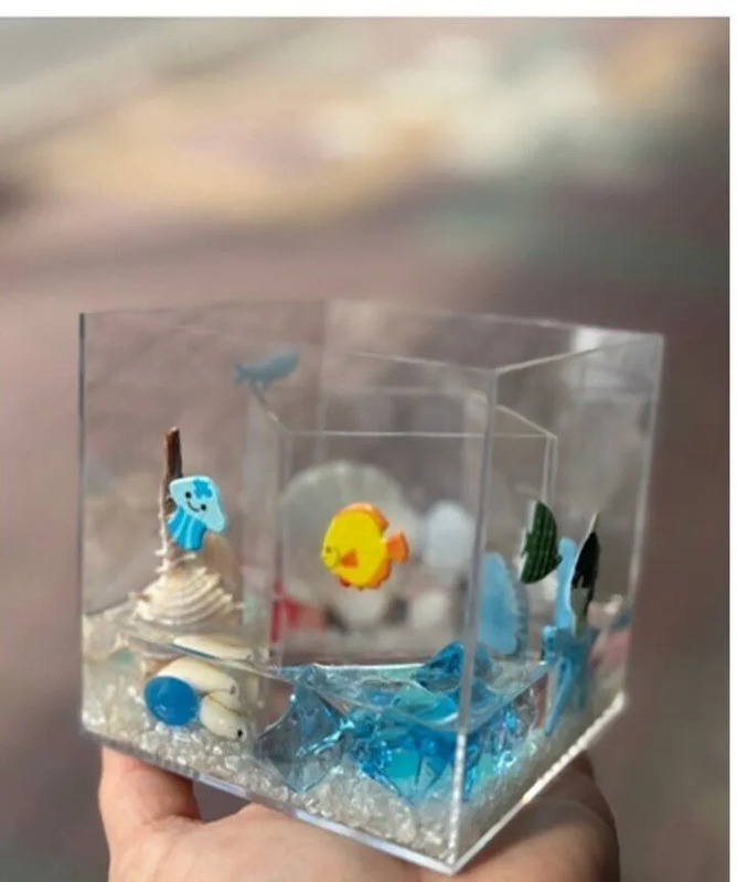 夏を閉じ込めたアクアリウム風小物入れ