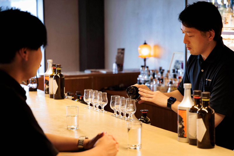 注いでくれる量は大体10〜15㎖。決して少ないなんて思わないように。3杯飲んだら・・・