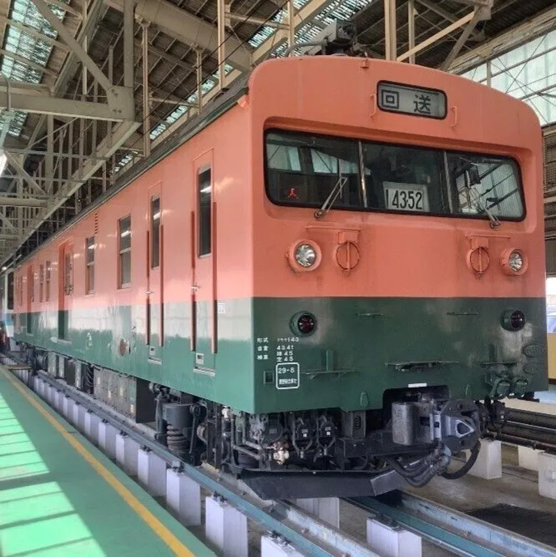 車両センター内の元クモヤ143-52