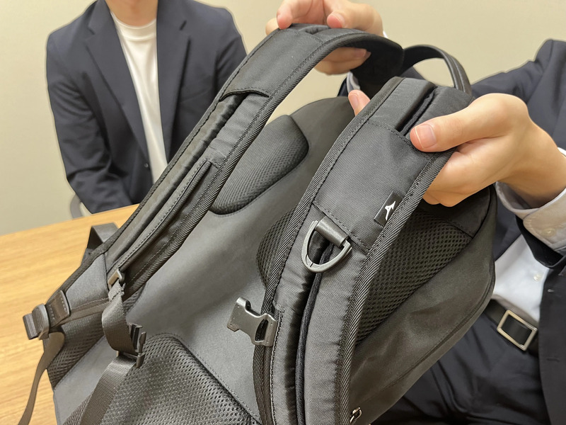 スプリットストラップ