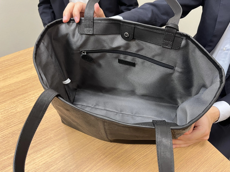 容量抜群のトートバック