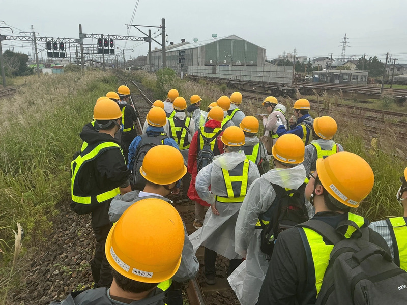 白新線を跨ぐ信越貨物支線外線の鉄橋のイメージ
