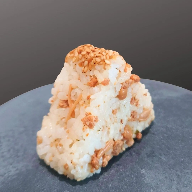 鶏とえのきのすき焼き風むすび
