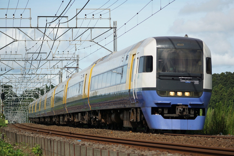 255系