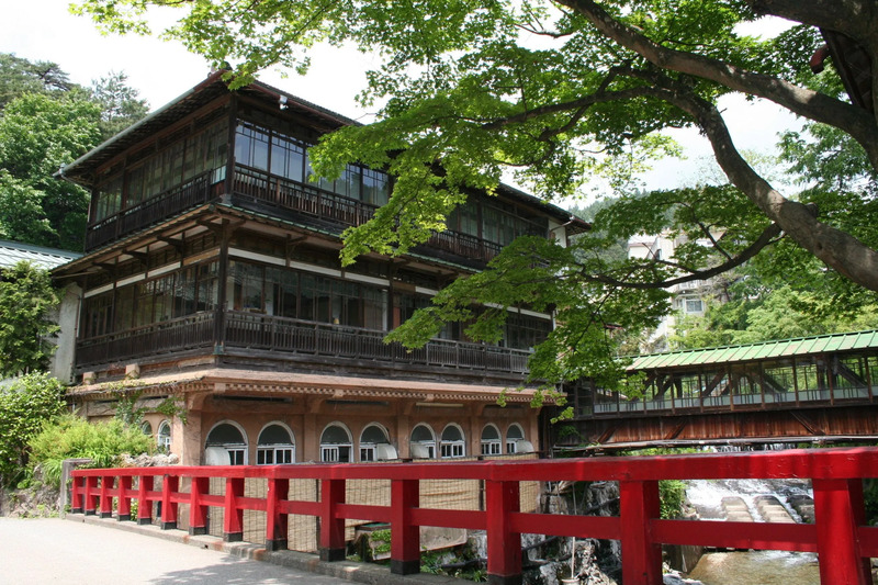 四万温泉