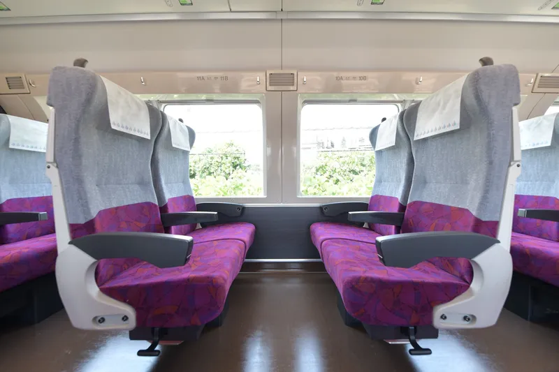 グリーン車座席の画像