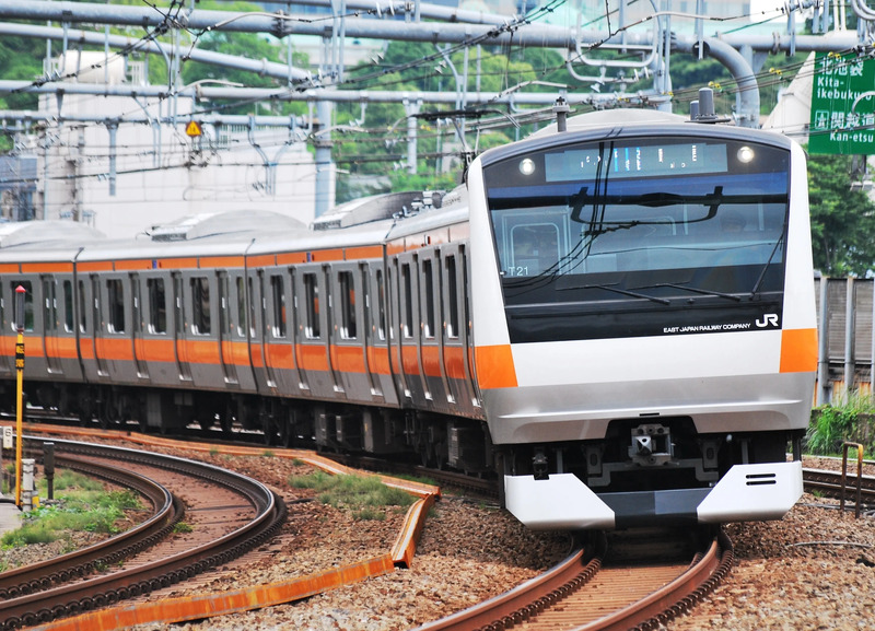 中央線快速電車のグリーン車4両連結！E233系試運転編成撮影会が