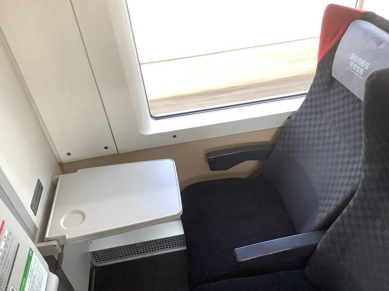 E259系車内(成田エクスプレス・しおさい)