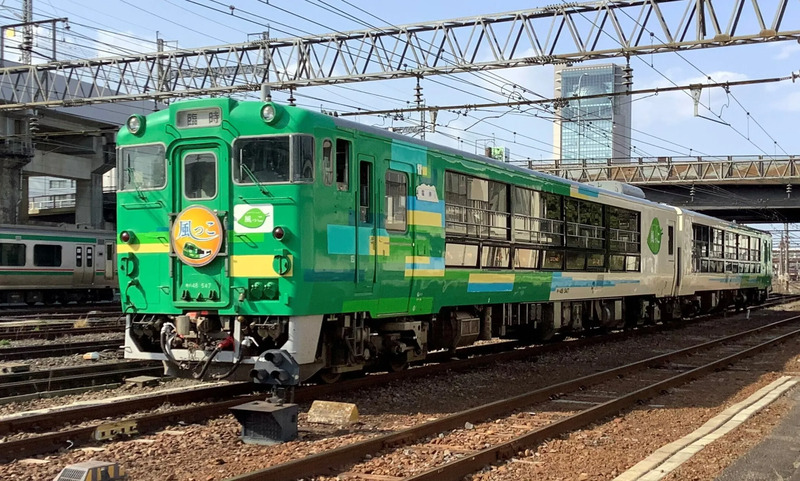 風っこストーブ列車「ごっつぉさん号」とは？レトロな車内で磐越