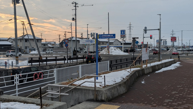 天童南駅アンダーパス入口