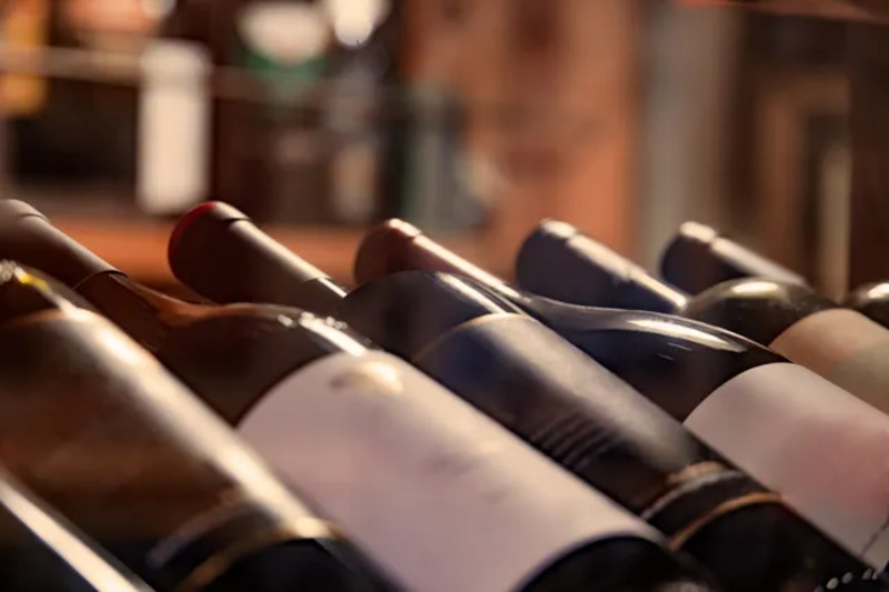 バレンタインデーに贈るチョコ以外のプレゼント（お酒）のイメージ画像