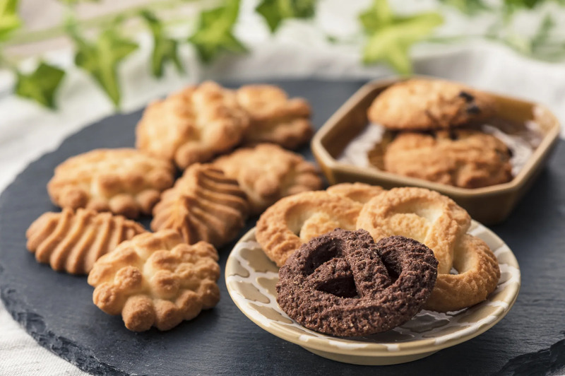 バレンタインデーに高級バタークッキーのイメージ画像