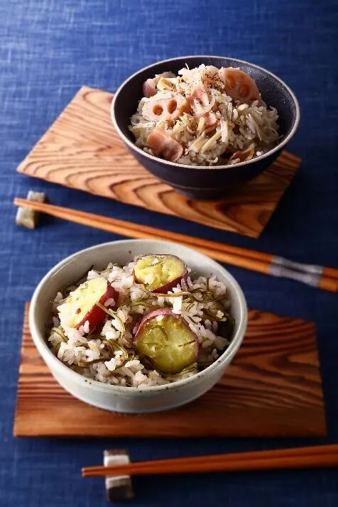 米は洗ってザルに上げ、十五穀と合わせて炊飯釜に入れる。水を2合の目盛りまで注ぎ、Aを加えてひと混ぜする。昆布、さつまいもの順にのせて普通に炊き、炊き上がったらざっくりと混ぜる。