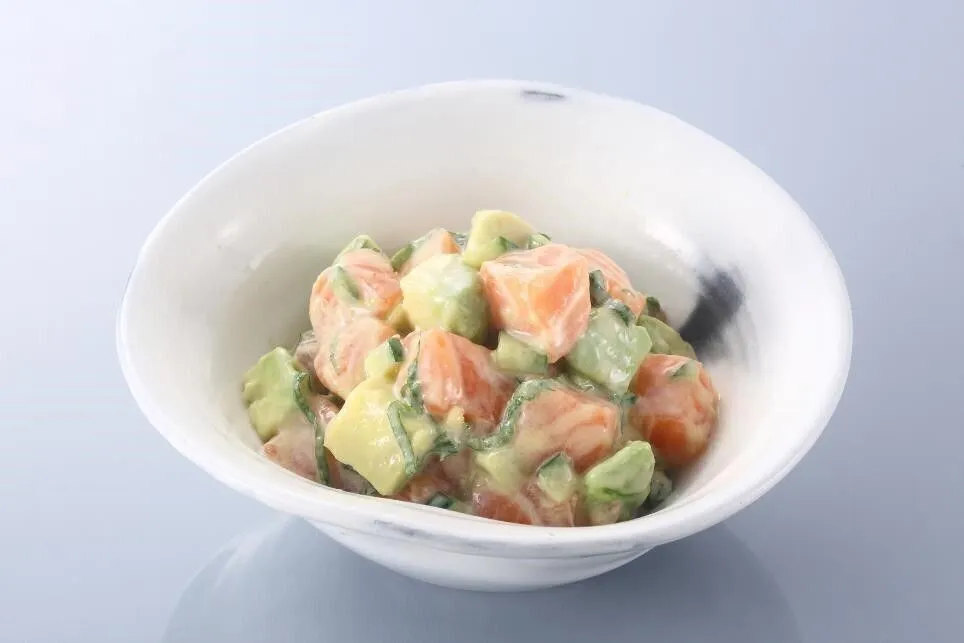 ボウルに①を入れ、混ぜ合わせたA、大葉を加えて和える。