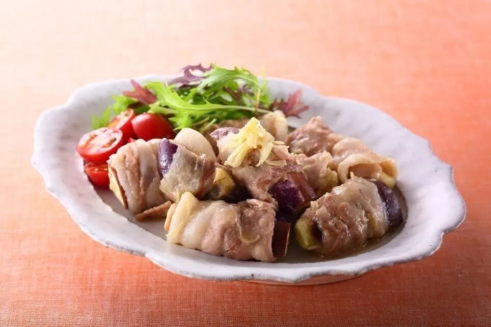 取り出して全体を混ぜ、器に盛る。お好みでしょうがのせん切りをのせる。