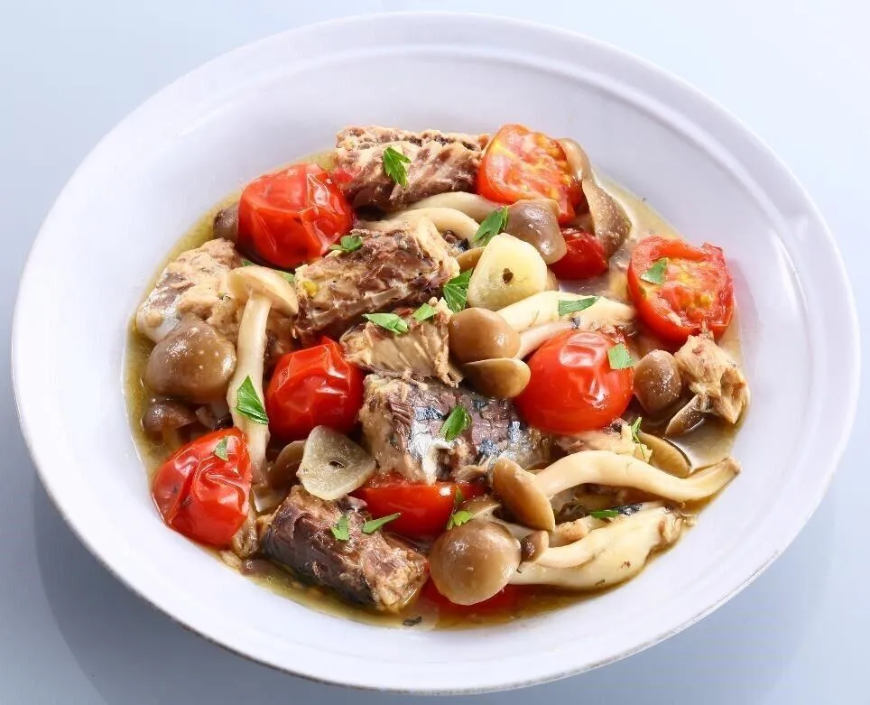 器に盛り、イタリアンパセリを散らす。