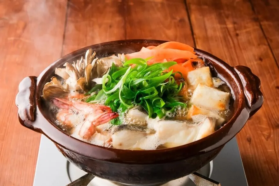 火が通ったら餅を加え、③をのせる。