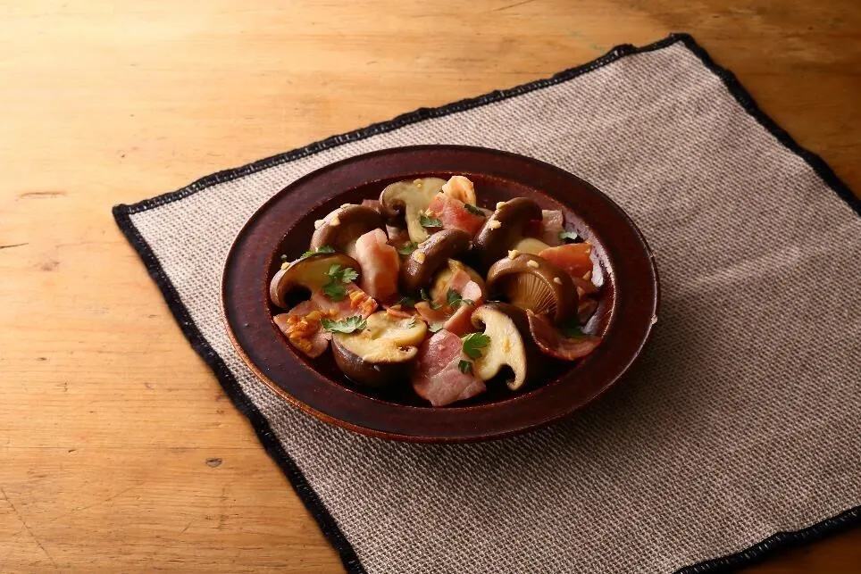 器に盛り、イタリアンパセリを散らす。