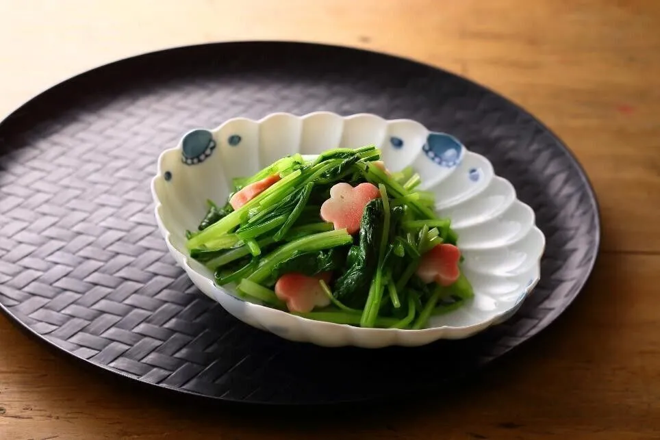 ボウルにAを混ぜて①、②を加えて和える。