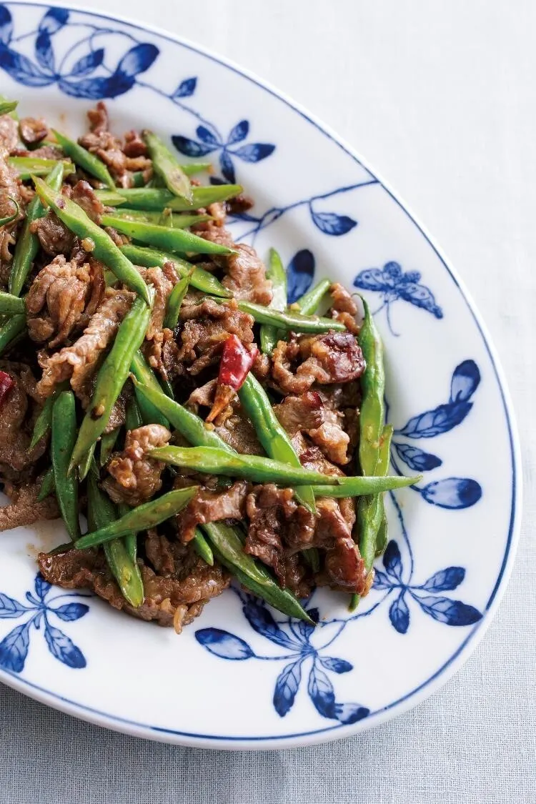 Aを回し入れて全体を炒め合わせる。