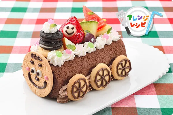 盛り付けて、鉄道キャラ飯レシピ！デコトレインケーキの完成！
