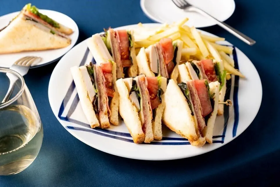 食べやすく切って器に盛る。
